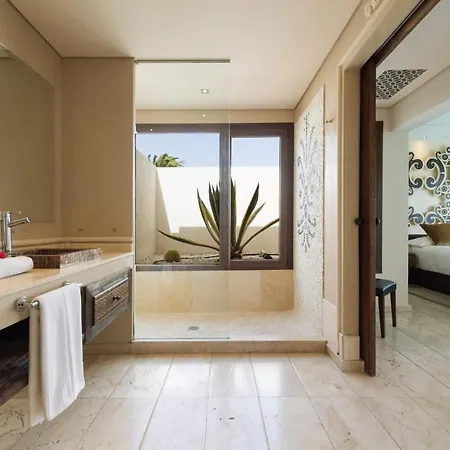 Puerto Del Carmen Sleeps 4 Pool Air Con Wifi Puerto del Carmen (Lanzarote)